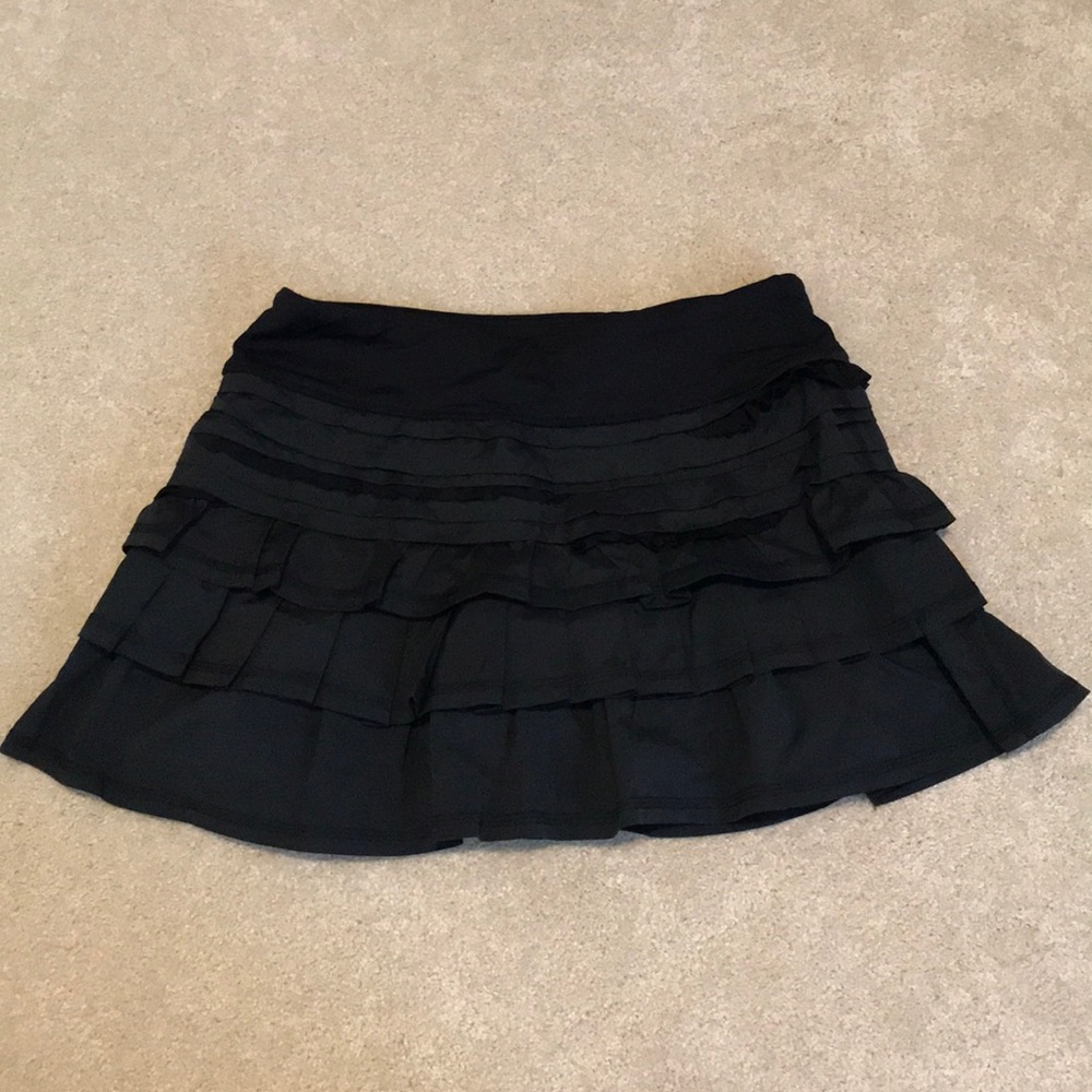 Lululemon tennis skirt / skort black ruffle